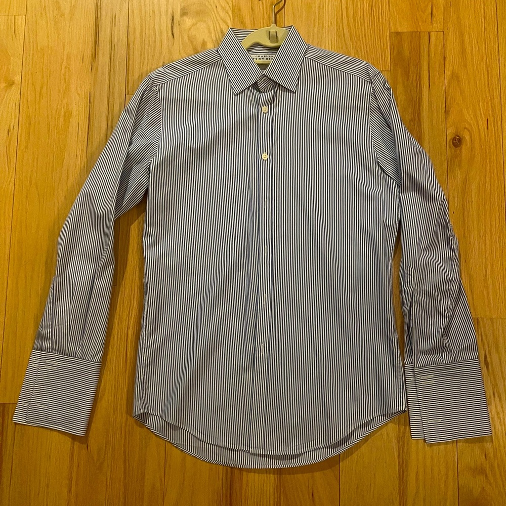 Charles Tyrwhitt Men’s Button Down Shirt - Medium